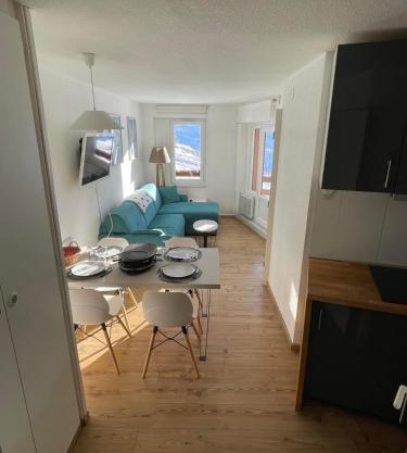 Les Ménuires - Appart 2 pièces 4 pers - Balcon plein SUD - Ski aux pieds
