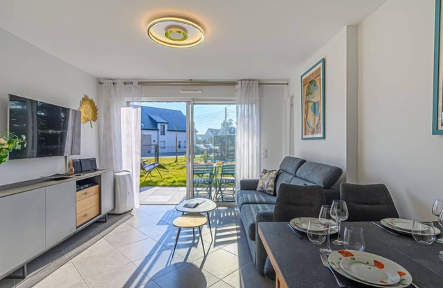 Les Villas du Men Du by Interhome