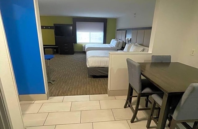 Less than a minutes’ drive from Interstate 25, this Las Vegas .