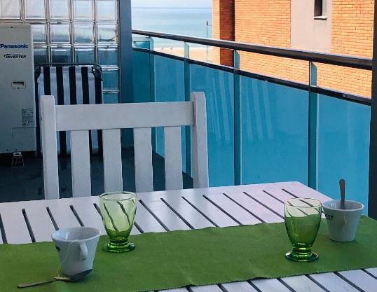 Lets Holidays New Flat Beachfront In Castelldefels