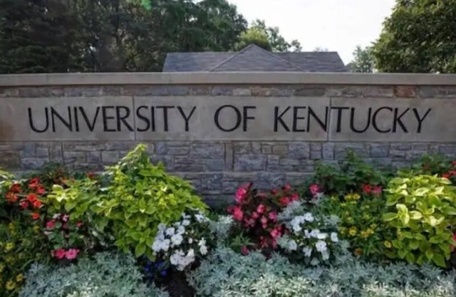 Lexington getaway minutes to UK!