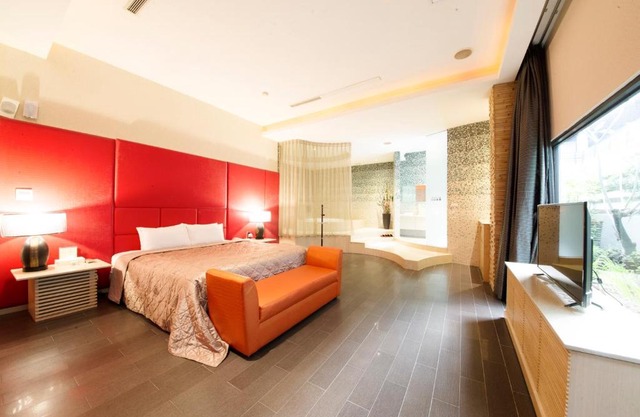 LI-GIN Motel