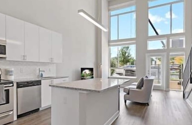 Life at The Top | Luxury | Loft | Pool | Lifestyle