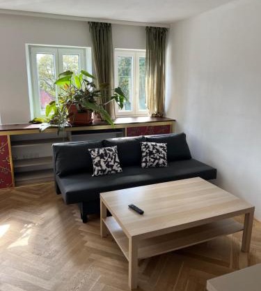 Lifestyle Wohnung mit Terrasse und Garten