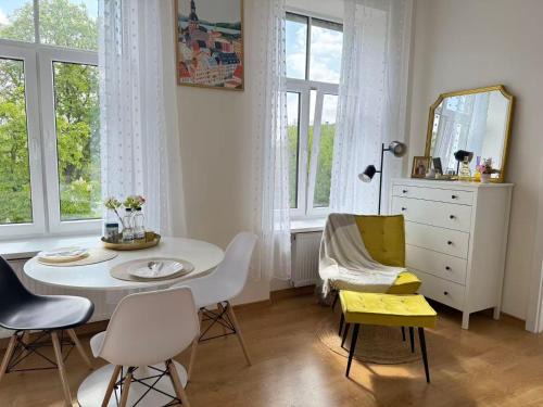 Light & Linen Nest Riga with FREE PRIVATE Parking - near Old Town!