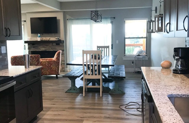 Light N Up with a little RNR on Table Rock Lake