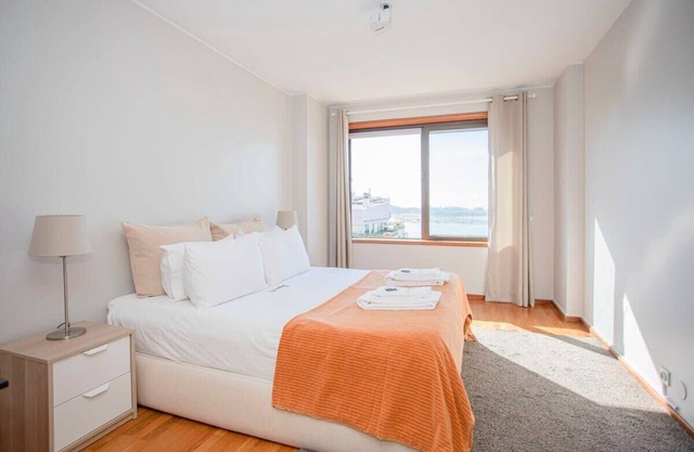 Liiiving in Porto | Sea & River View Apartment