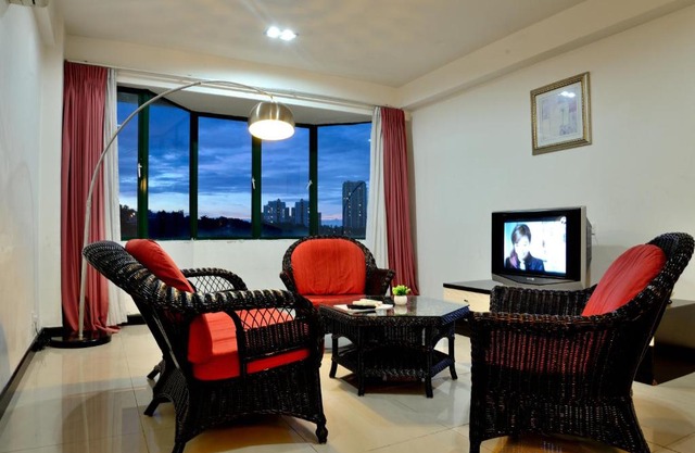 Likas Square - KK Spacious Homestay