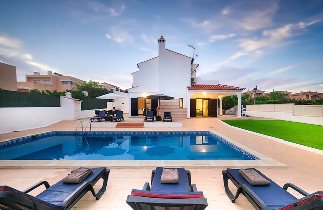 Lili by Check-in Portugal