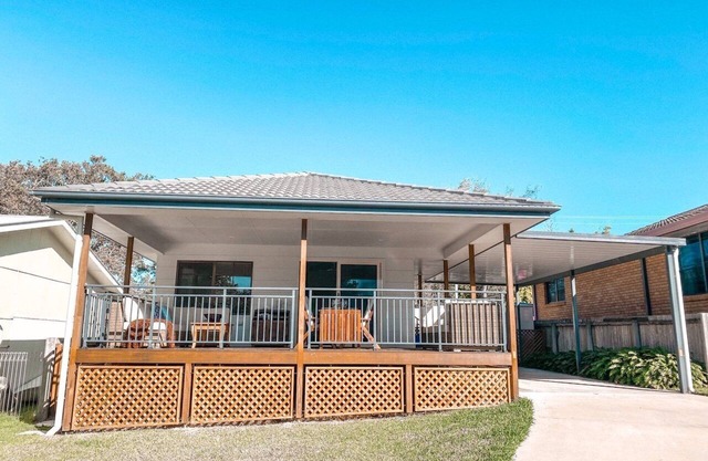 Little Beach Bungalow - at Bartletts