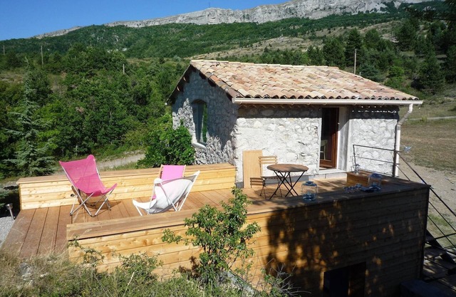 Little house in Haute Procence, vey comfortable