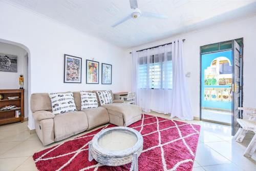 Little star apartment diani