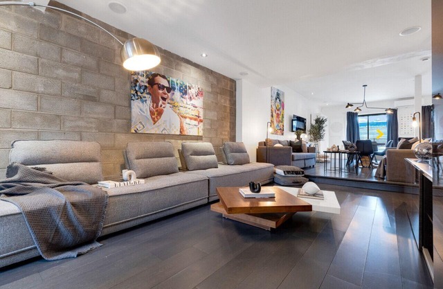 LiV MTL Plato Spacious 2BR Penthouse + Rooftop