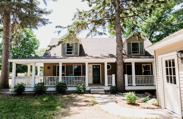 Live in Leland! . Walk to beaches, shops, restaurants and historic Fishtown