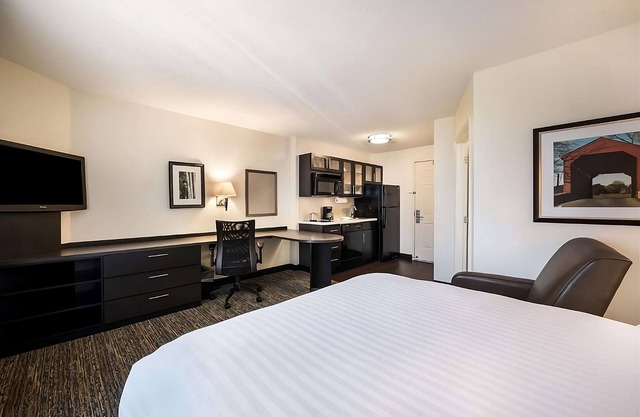 Live Music Capital Hideaway! Pet-friendly Property, Fully-equipped Kitchen!