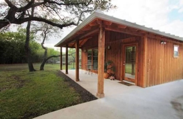 Live Oaks Bed and Breakfast
