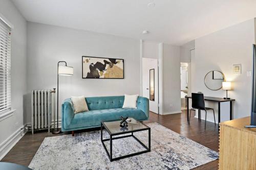 Lively & Fully Furnished 1BR Apartment - Kenwood 408