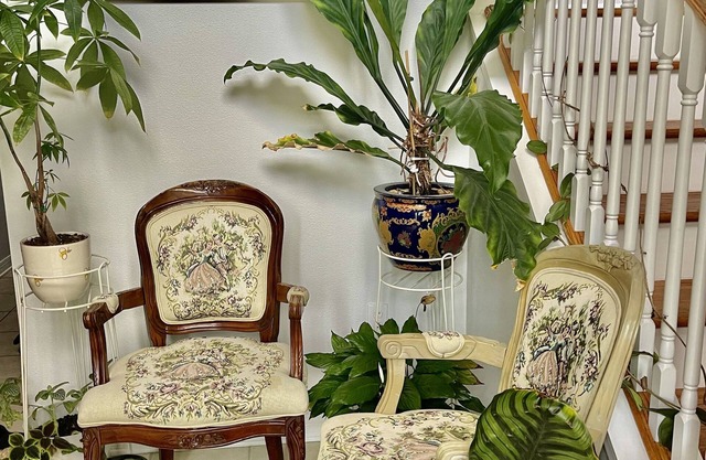 LKLD Homecation b/w Orlando and Tampa airports, theme parks/recreational parks.