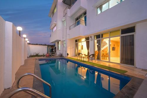 ll EMPYREAN STAY ll 6BHK ll BRAMHA PALACE ll AC ll POOL ll
