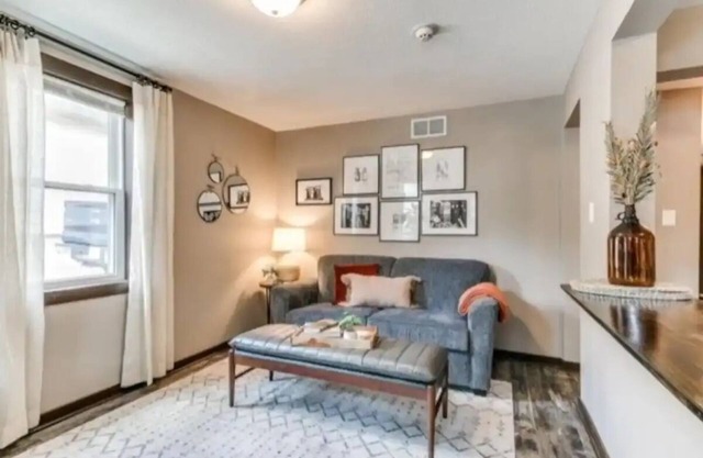 Location! This 2BR is Located perfectly 5 min from downtown and Ingersoll Ave.