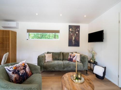 Lodge in Hattemerbroek near Veluwe Forest, cleaning included