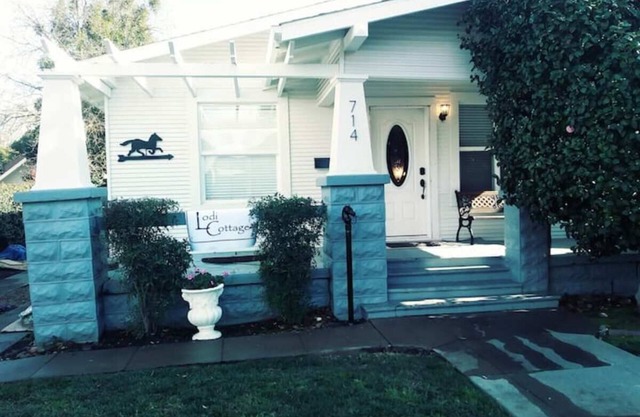 Lodi Cottage ~ Your Private Retreat