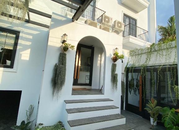 Loewys Home Tanjung Duren Jakarta Barat