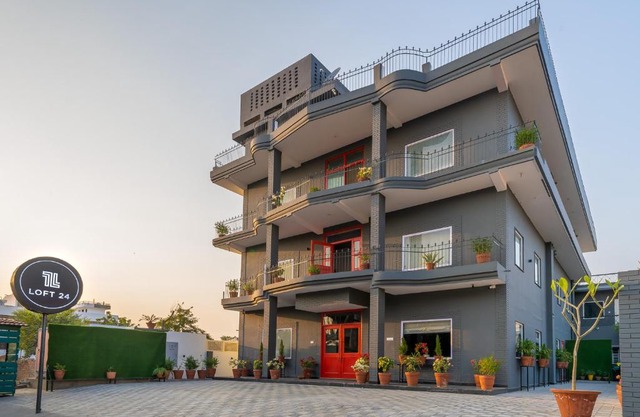Loft 24, Mansarovar