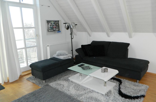 Loft apartment with 3 bedrooms at the gates of Munich near the airport!