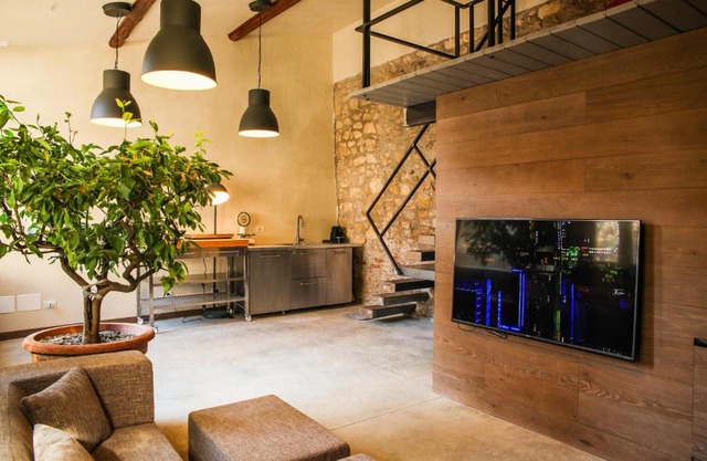 Loft In The Courtyard