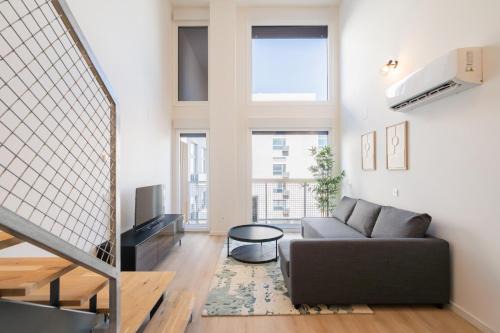 loft reformado industrial con garaje ALQUILER TEMPORAL