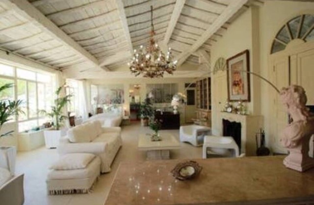Loft with pool in Provence