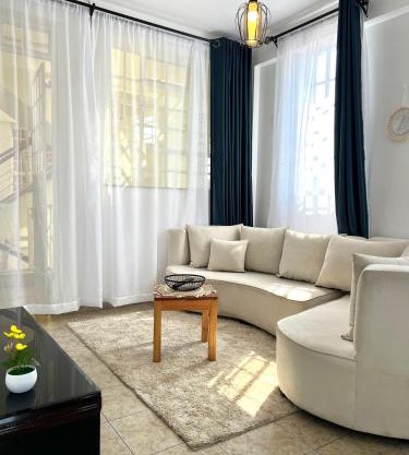 Lofty 1br Milimani with AC