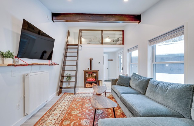 'Lofty Dreams' Cabin By Conway Lake & Saco River!