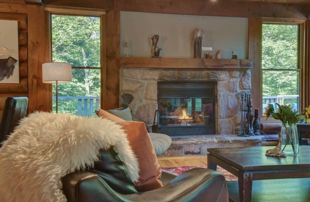 Log Cottage Resort Access & Spa
