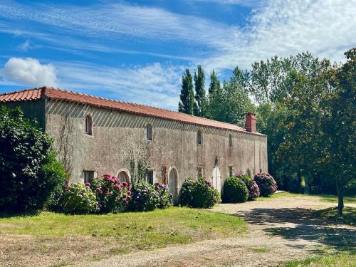 Logis de la Grossetière 13 personnes 15 min de l'océan
