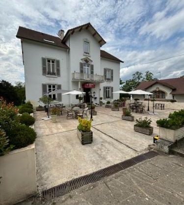 Logis Hôtel & Restaurant Le Parcey