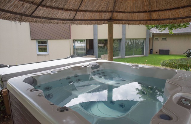 Logis Hotel Domaine du Moulin Cavier