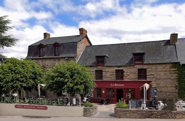 Logis Hotel, restaurant et spa Le Relais De Broceliande