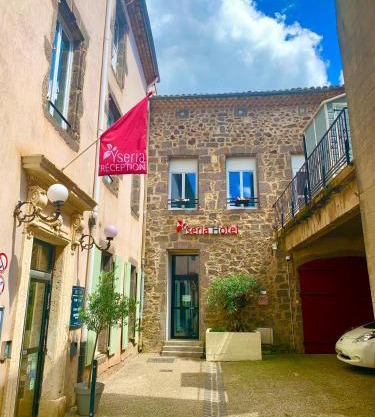 Logis Hotel Yseria - Historical Center