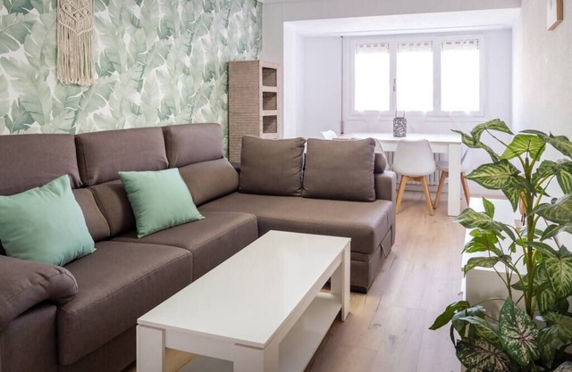 LOIRA SIRESA: 3 bedrooms in quiet area