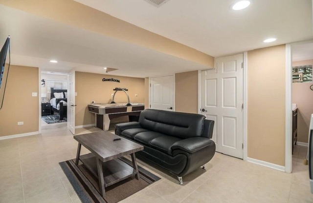 Lombard FHS Rental