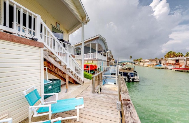Long Island Village Unit 831