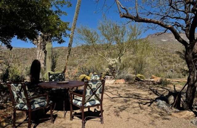 "Long Shadows", 360' views of Mesas, Mountains, Canyons and the creek.