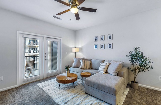 Long Stays Welcome! Pool, Free Parking, & Balcony