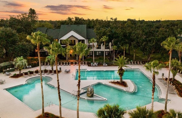 Long Term Stays Allowed! Budget Friendly & Pool!
