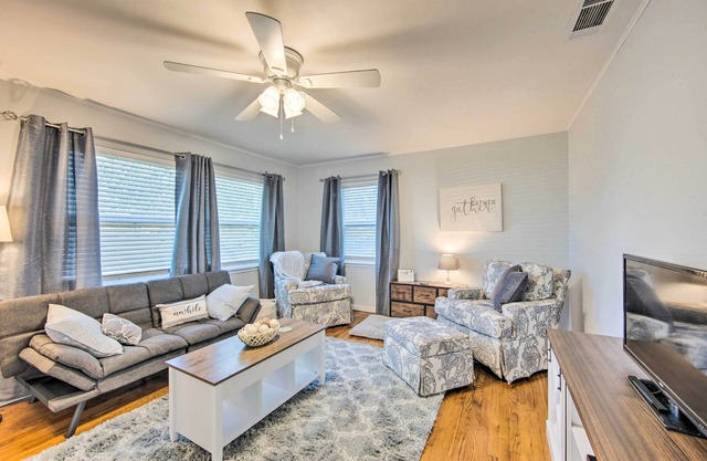 Longview Vacation Rental Home: 4 Mi to Dtwn