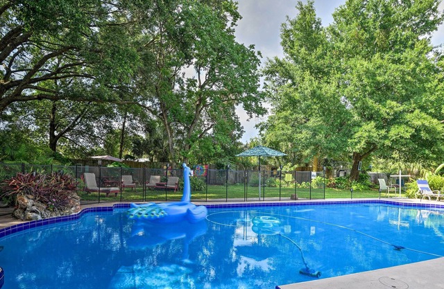 Longwood Suite w/ Pool by Seminole Wekiva Trail!