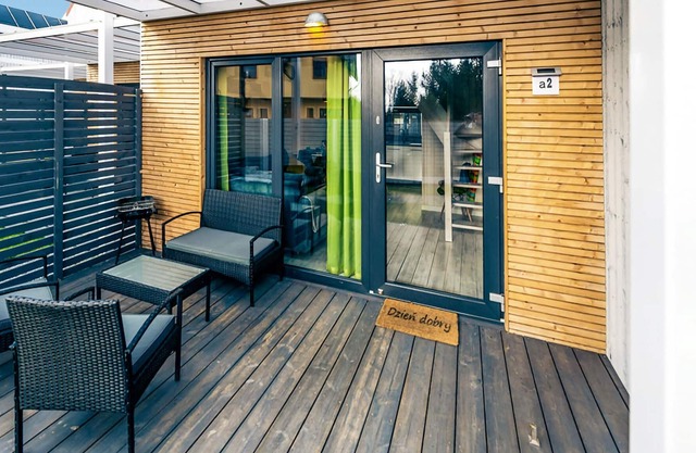 Look forward to a relaxing vacation in this cozy cottage with access to pool and sauna!