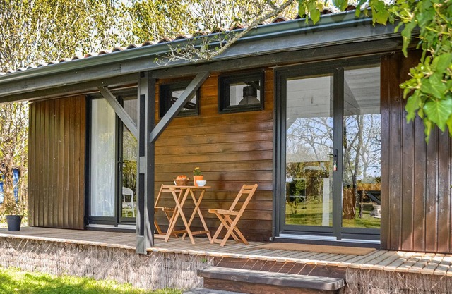 Look forward to unforgettable nature experiences in this inviting vacation home with pool access.